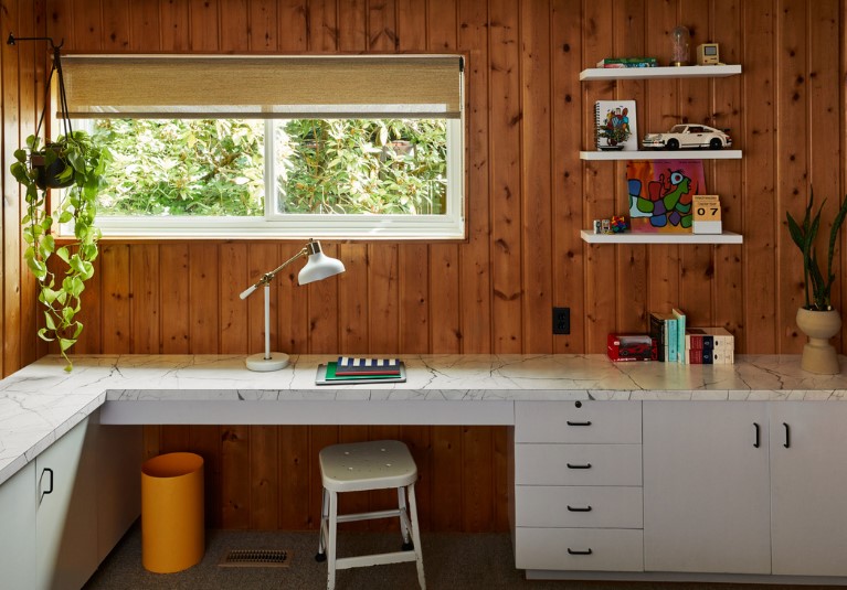 9916 Fractured Marble - 767x535 JPEG