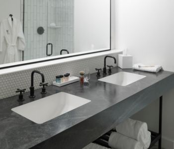 Comptoir de salle de bain en Jais Séquoia